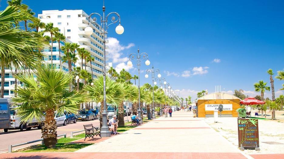 1A Beach & Business Apartment In The City Center! Lárnaka Eksteriør bilde
