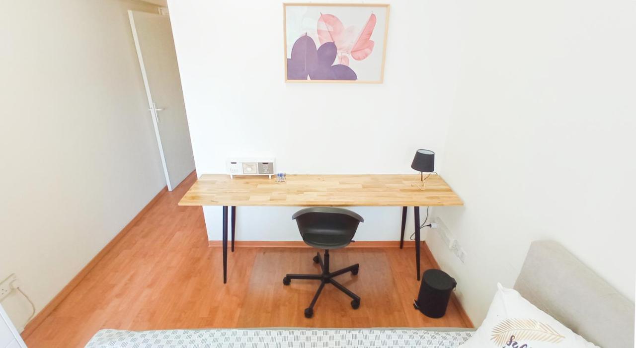 1A Beach & Business Apartment In The City Center! Lárnaka Eksteriør bilde
