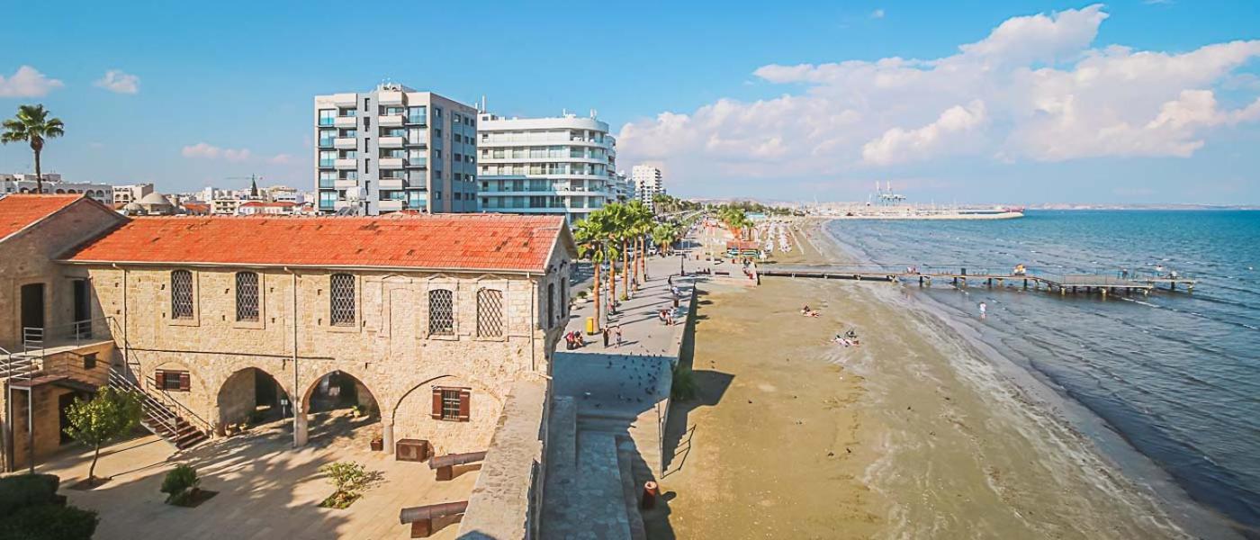 1A Beach & Business Apartment In The City Center! Lárnaka Eksteriør bilde