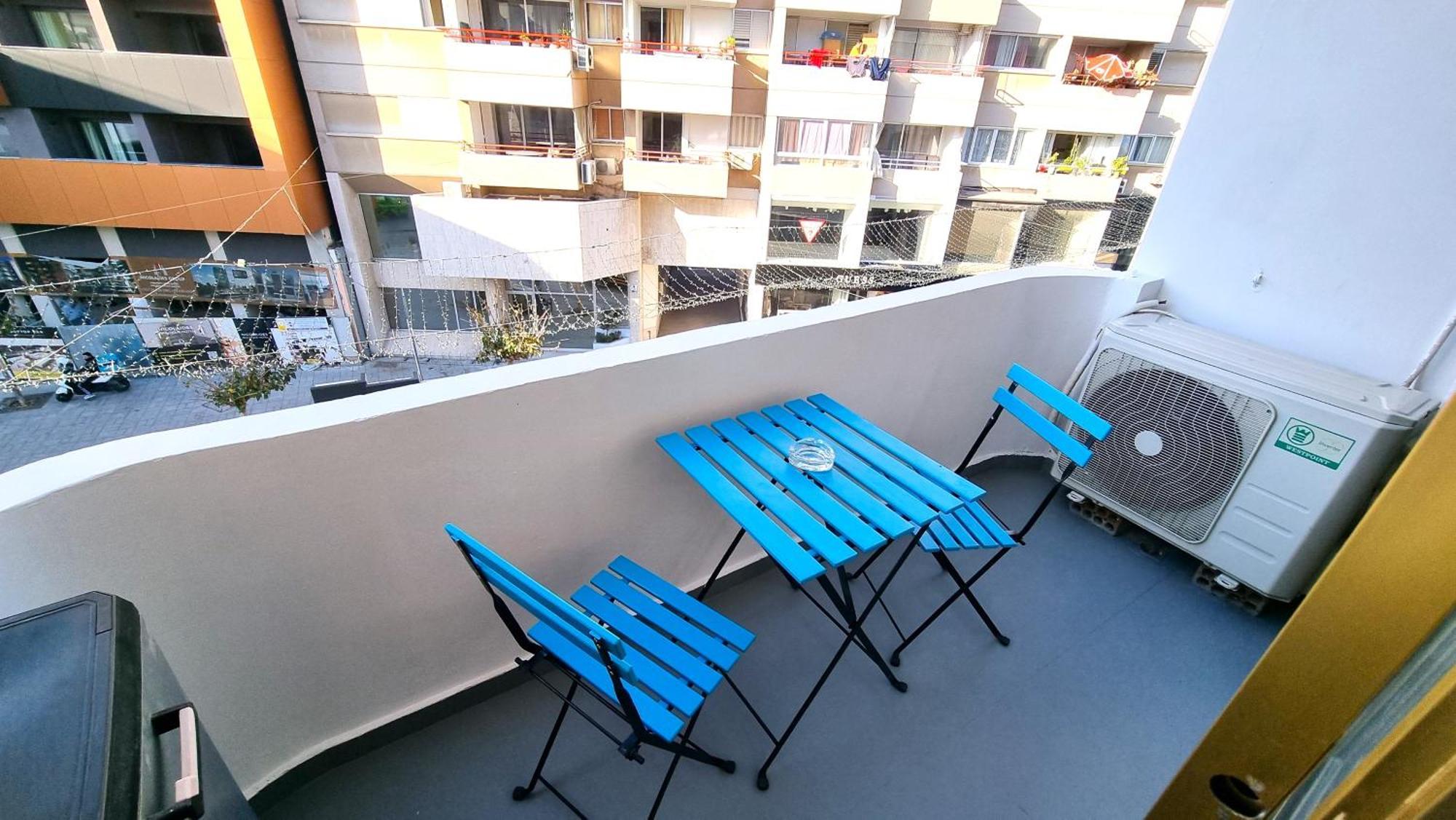 1A Beach & Business Apartment In The City Center! Lárnaka Eksteriør bilde
